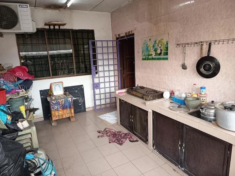 Rumah Teres 1-Tingkat untuk Dijual di Taman Aman (Senai) - Eway Chua - Kitchen - PropertyGuru.com.my