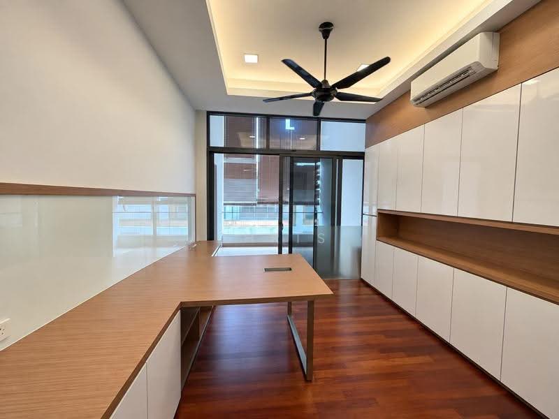 Rumah Berkembar untuk Dijual di Eco Sanctuary (Telok Panglima Garang) - Chris Lee - Study - PropertyGuru.com.my