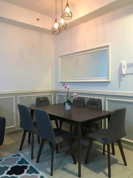 Kediaman Servis untuk Disewa di i-SOHO @ i-City - Jackson Lee - Dining Room - PropertyGuru.com.my