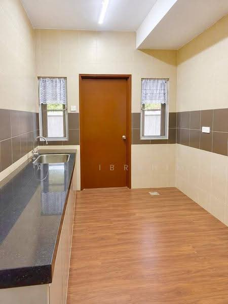 Townhouse for Sale in Bandar Damai Perdana (Cheras) - Azli Ibrahim - Kitchen - PropertyGuru.com.my