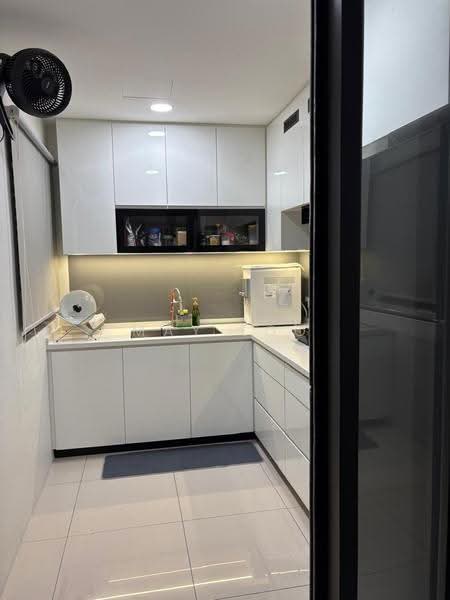 Condominium for Rent at Manhattan Condominium - May Loo - Kitchen - PropertyGuru.com.my