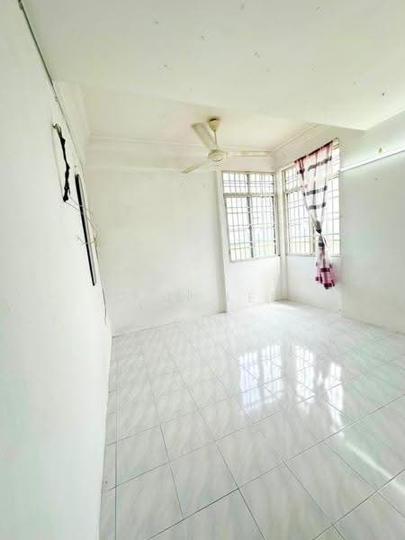 Kondominium untuk Dijual di Mutiara Condominium - C.H. Lee - Interior - PropertyGuru.com.my