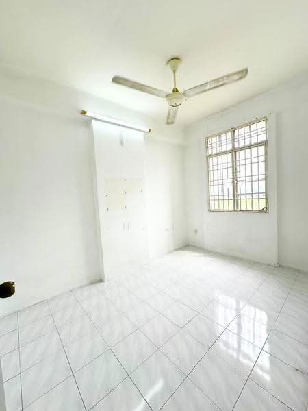 Kondominium untuk Dijual di Mutiara Condominium - C.H. Lee - Interior - PropertyGuru.com.my