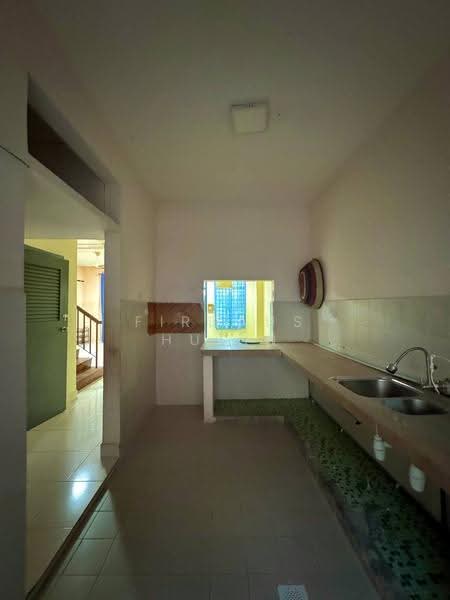 Rumah Teres 2-Tingkat untuk Dijual di Bandar Baru Enstek (Bandar Enstek) - Firdaus Husin - PropertyGuru.com.my