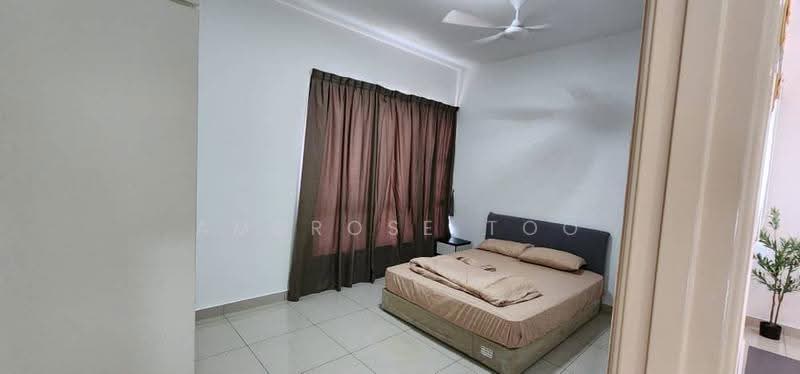 Kediaman Servis untuk Dijual di Pinnacle Tower - Ambrose Too - Bedroom - PropertyGuru.com.my