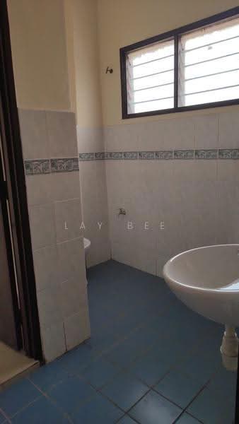 2-storey Terraced House for Rent in Puncak Alam (Selangor) - Lay Bee - Bathroom - PropertyGuru.com.my