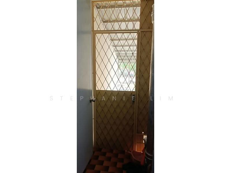 Pangsapuri untuk Dijual di Desa Permata Sapphire Block 15 - Stephanie Lim - Entrance - PropertyGuru.com.my