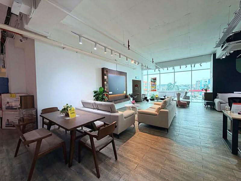 Retail Space for Rent in Taman Bayu Perdana (Klang) - Michelle Tee - Living Room - PropertyGuru.com.my