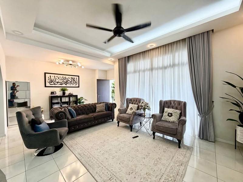 Rumah Teres 2-Tingkat untuk Dijual di Serene Heights (Semenyih) - Azli Ibrahim - Living Room - PropertyGuru.com.my
