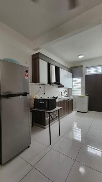 Rumah Teres 2-Tingkat untuk Disewa di Bandar Penawar (Kota Tinggi) - Eric Seah - Kitchen - PropertyGuru.com.my