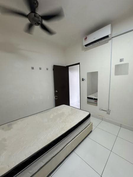 Rumah Teres 2-Tingkat untuk Disewa di Bandar Penawar (Kota Tinggi) - Eric Seah - Bedroom - PropertyGuru.com.my