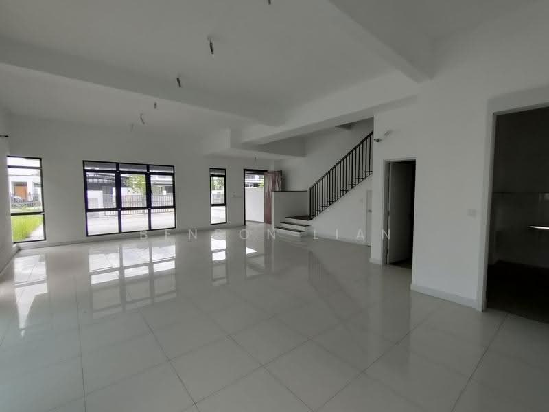 Semi-Detached House for Rent in Sungai Buloh (Selangor) - Benson Lian - Living Room - PropertyGuru.com.my