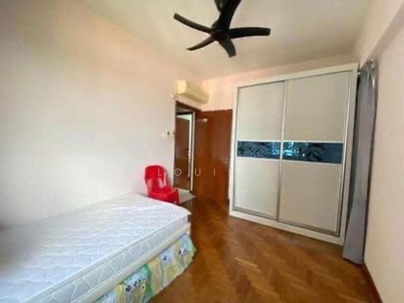 Pangsapuri untuk Dijual di Molek Pine 1 - Louis Ng - Bedroom - PropertyGuru.com.my