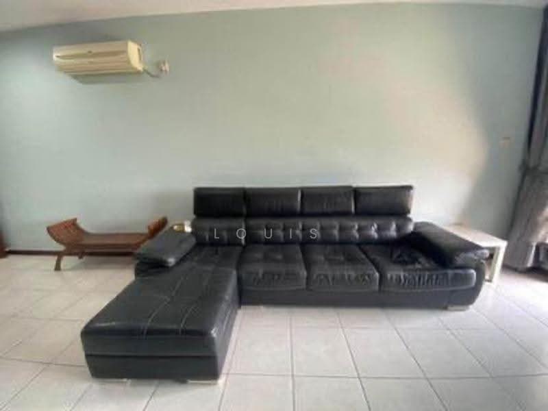 Pangsapuri untuk Dijual di Molek Pine 1 - Louis Ng - Living Room - PropertyGuru.com.my