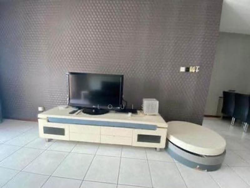Pangsapuri untuk Dijual di Molek Pine 1 - Louis Ng - Living Room - PropertyGuru.com.my