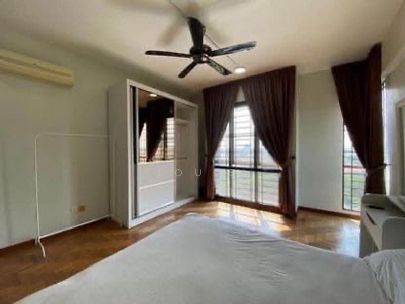 Pangsapuri untuk Dijual di Molek Pine 1 - Louis Ng - Bedroom - PropertyGuru.com.my