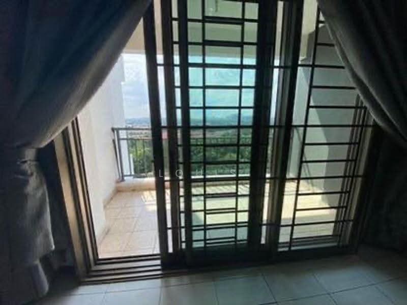 Pangsapuri untuk Dijual di Molek Pine 1 - Louis Ng - Balcony - PropertyGuru.com.my