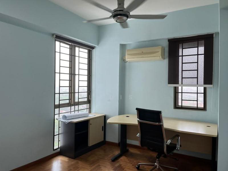 Pangsapuri untuk Dijual di Molek Pine 1 - Louis Ng - Study - PropertyGuru.com.my
