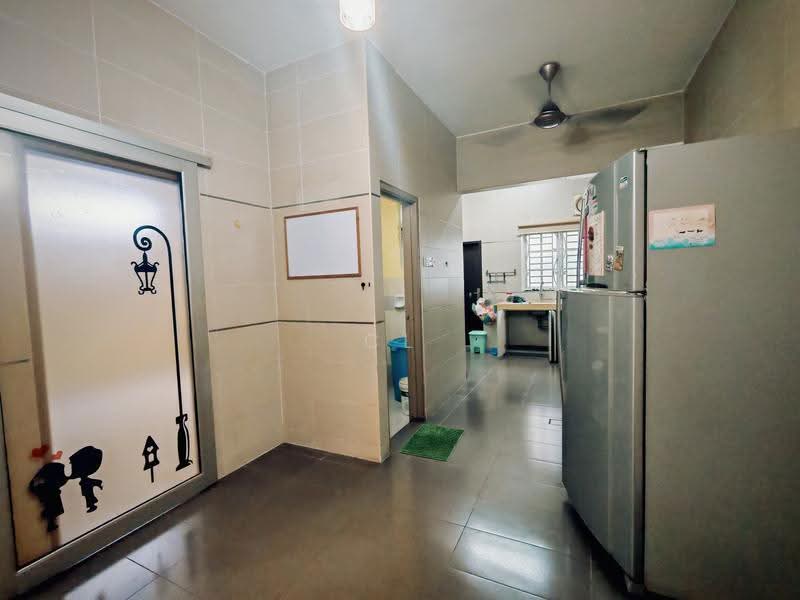 2-storey Terraced House for Rent in Bandar Parklands (Klang) - CL Chew - Kitchen - PropertyGuru.com.my