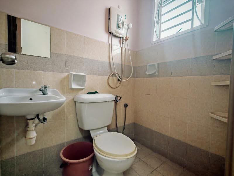 2-storey Terraced House for Rent in Bandar Parklands (Klang) - CL Chew - Bathroom - PropertyGuru.com.my