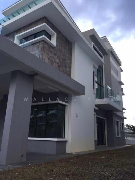 3-storey Terraced House for Sale in Ampang Jaya (Ampang) - Wallace Yap - Exterior - PropertyGuru.com.my