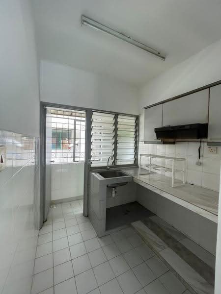 Pangsapuri untuk Dijual di SD Apartments - Sharon Lai - Kitchen - PropertyGuru.com.my