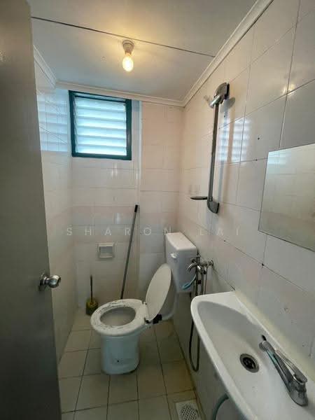 Pangsapuri untuk Dijual di SD Apartments - Sharon Lai - Bathroom - PropertyGuru.com.my