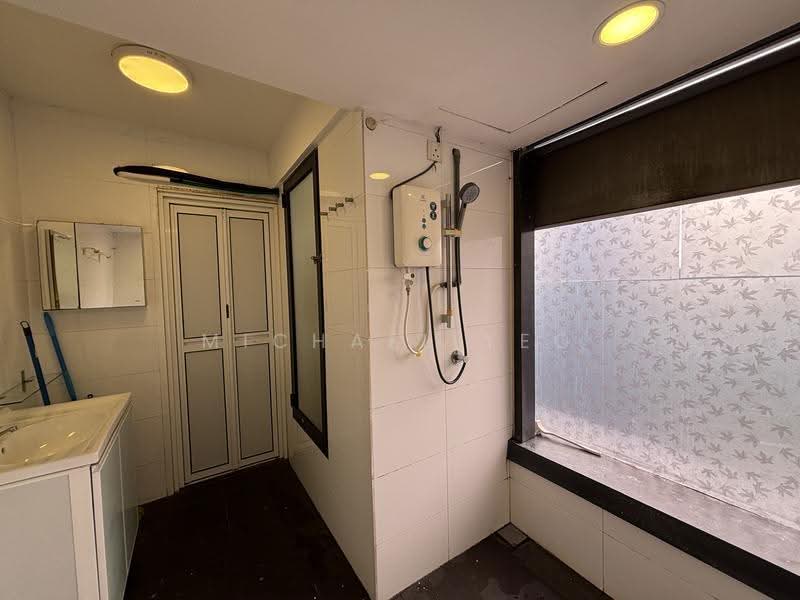 Service Residence for Rent at Halo Sunday @ Empire City - Michael Yeo - Bathroom - PropertyGuru.com.my