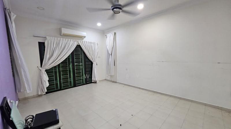 Bungalow House untuk Dijual di Ayer Keroh (Melaka) - Wesley Tan - Living Room - PropertyGuru.com.my