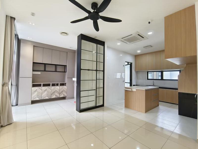2-storey Terraced House for Sale in Setia Alam (Selangor) - Kho Daniel - Kitchen - PropertyGuru.com.my