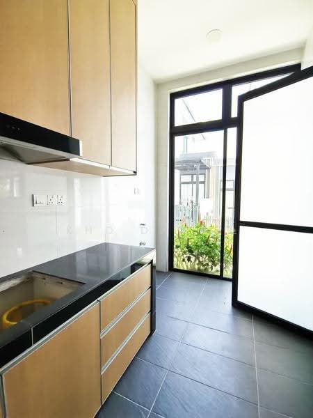2-storey Terraced House for Sale in Setia Alam (Selangor) - Kho Daniel - Kitchen - PropertyGuru.com.my