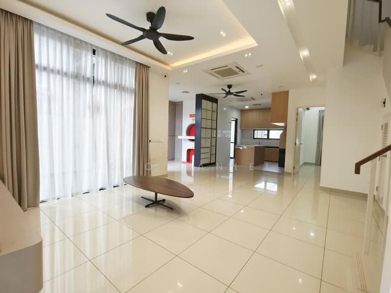2-storey Terraced House for Sale in Setia Alam (Selangor) - Kho Daniel - Living Room - PropertyGuru.com.my