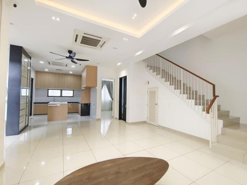 2-storey Terraced House for Sale in Setia Alam (Selangor) - Kho Daniel - Kitchen - PropertyGuru.com.my