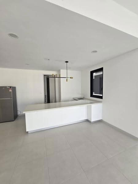 Kondominium untuk Dijual di ALIX Residences - Jenson Low - Kitchen - PropertyGuru.com.my