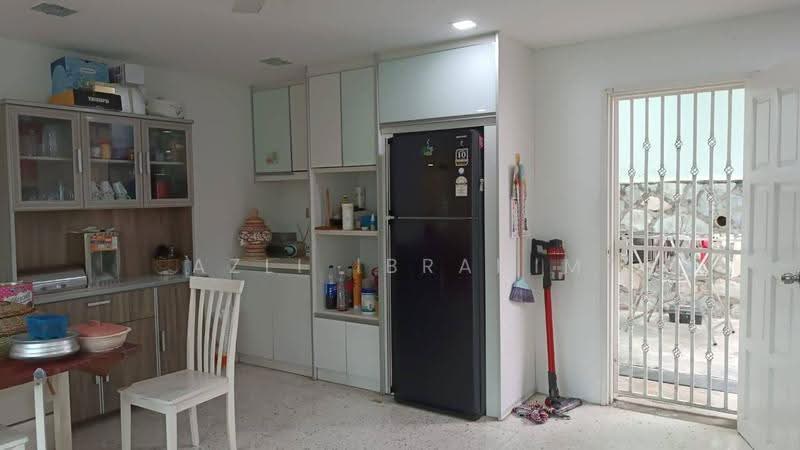 Terraced House for Sale in Ampang Jaya (Ampang) - Azli Ibrahim - Kitchen - PropertyGuru.com.my