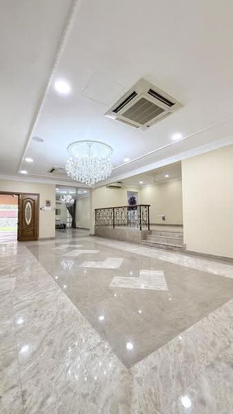 Residential Land for Sale in Kota Damansara (Selangor) - Mohd Zakri Mohd Zamberi - Entrance - PropertyGuru.com.my