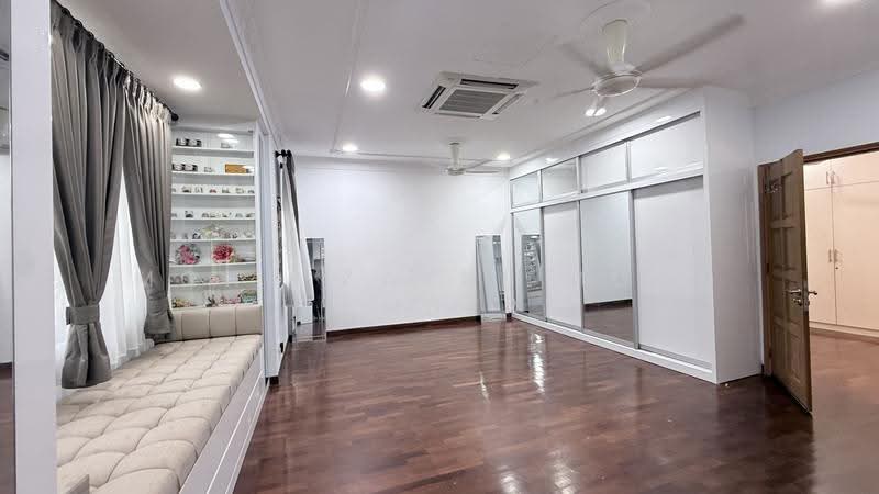 Residential Land for Sale in Kota Damansara (Selangor) - Mohd Zakri Mohd Zamberi - Interior - PropertyGuru.com.my