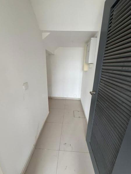 Rumah Teres 2-Tingkat untuk Dijual di Taman Desa Tebrau (Tebrau) - Winson Lim - Corridor - PropertyGuru.com.my