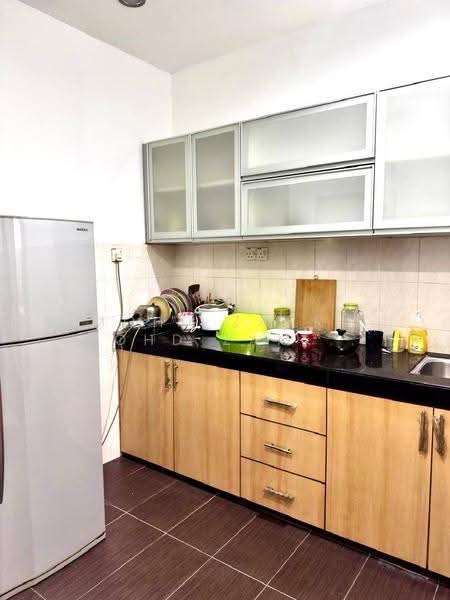 Rumah Teres 2-Tingkat untuk Dijual di TAMAN PUCHONG UTAMA (Puchong) - Mohd Zakri Mohd Zamberi - Kitchen - PropertyGuru.com.my