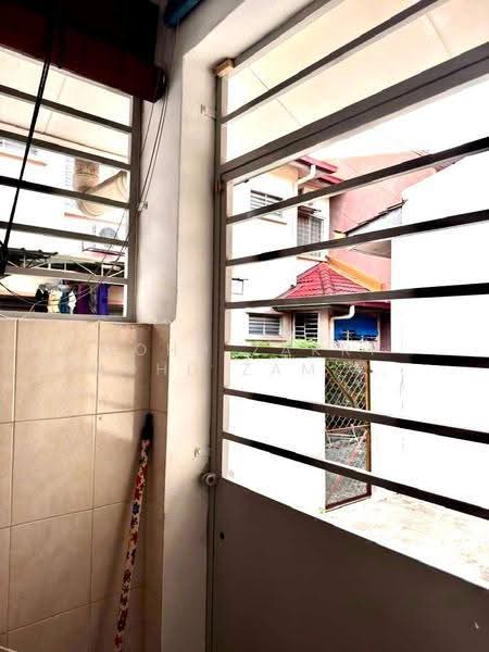 Rumah Teres 2-Tingkat untuk Dijual di TAMAN PUCHONG UTAMA (Puchong) - Mohd Zakri Mohd Zamberi - Exterior - PropertyGuru.com.my