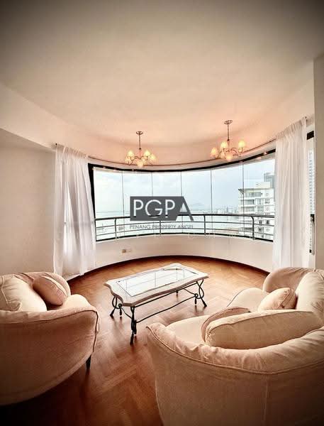 Kondominium untuk Dijual di Silverton Condominium - Cheryl Chng - Living Room - PropertyGuru.com.my