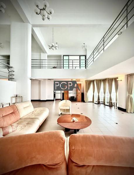 Kondominium untuk Dijual di Silverton Condominium - Cheryl Chng - Living Room - PropertyGuru.com.my