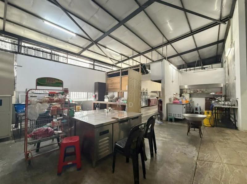 Cluster Factory for Sale in Eco Business Park 1 (Johor Bahru) - Mindy Heng - Kitchen - PropertyGuru.com.my