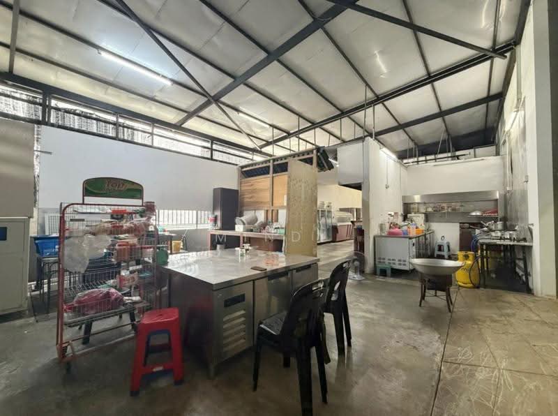 Cluster Factory for Sale in Eco Business Park 1 (Johor Bahru) - Mindy Heng - Kitchen - PropertyGuru.com.my
