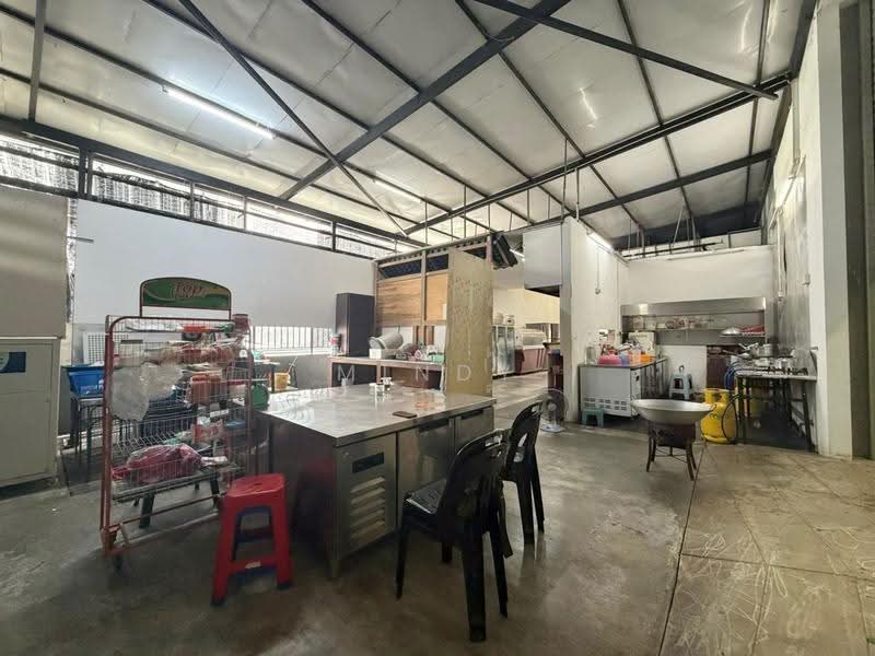 Cluster Factory for Sale in Eco Business Park 1 (Johor Bahru) - Mindy Heng - Kitchen - PropertyGuru.com.my