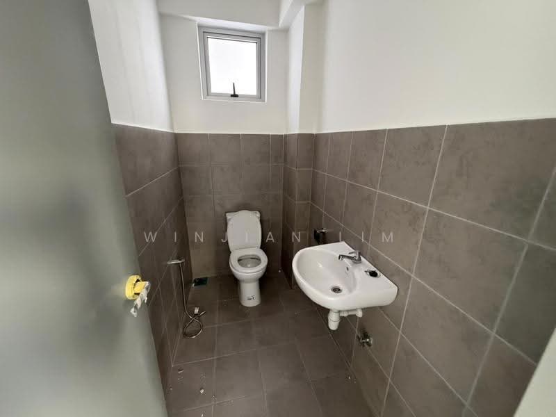 Factory for Rent in Taman Sepang (Sepang) - Winjian Lim - Bathroom - PropertyGuru.com.my