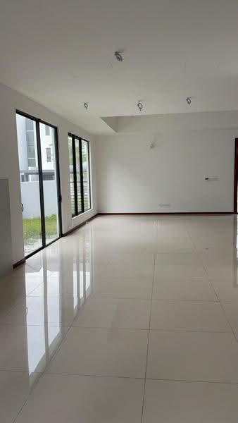 Semi-Detached House for Sale in Ampang (Selangor) - Jenson Low - Living Room - PropertyGuru.com.my