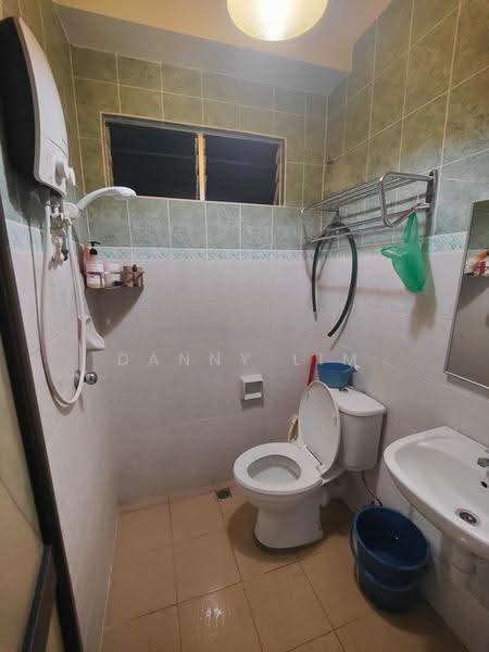 Apartment for Rent at The Ocean View (Bandar Sri Pinang) - Danny Lim - Bathroom - PropertyGuru.com.my