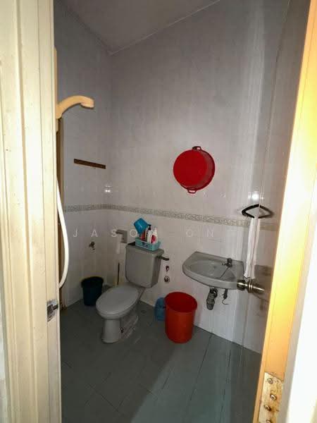 Terraced House for Sale in Bukit Rahman Putra (Sungai Buloh) - Jason Ong - Bathroom - PropertyGuru.com.my