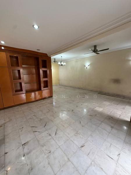 Rumah Teres untuk Dijual di Bukit Rahman Putra (Sungai Buloh) - Jason Ong - Living Room - PropertyGuru.com.my